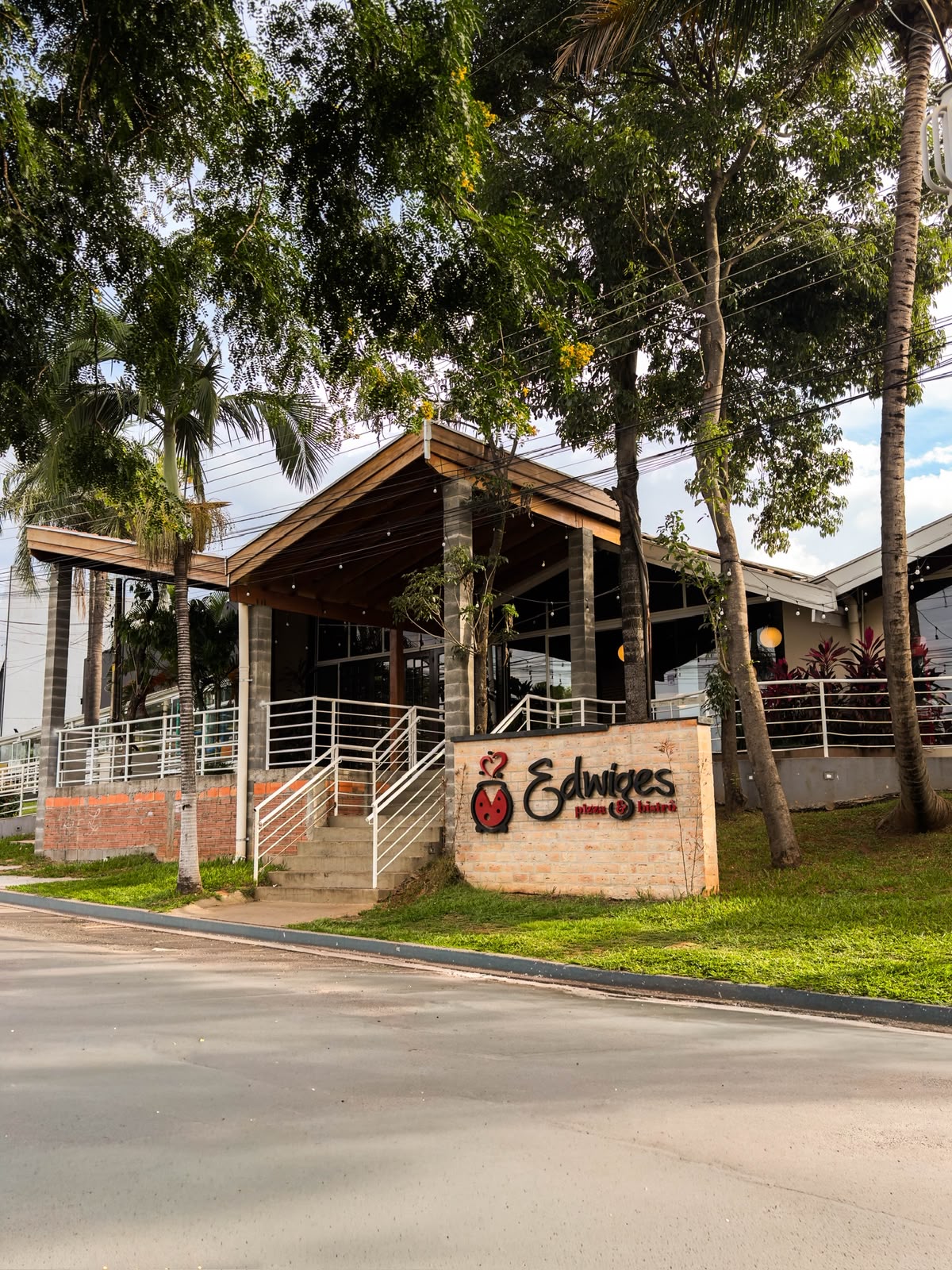 Fachada da Edwiges em Limeira